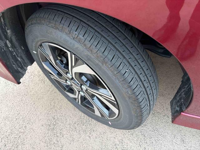 タントカスタムX 9インチディスプレイオーディオ付走行距離 4955キロ 9インチディスプレイオーディオ付 バックカメラ 両側電動スライドドア デモカーアップ 一年保証・走行距離無制限(東京都)の中古車