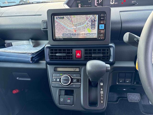 タントＸ　純正７インチナビ付純正ナビ、バックカメラ、片側電動スライドドア　走行距離　４，０００キロ　１年距離無制限保証（東京都）の中古車