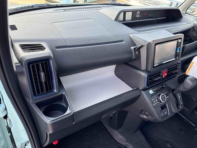 タントＸ　純正７インチナビ付純正ナビ、バックカメラ、片側電動スライドドア　走行距離　４，０００キロ　１年距離無制限保証（東京都）の中古車