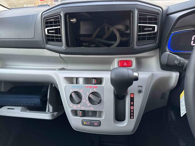 ミライースX SAIII LEDヘッドランプ走行1,544キロ 助手席エアバッグ クリアランスソナー オートマチックハイビーム オートライト アイドリングストップ 一年保証・走行距離無制限(東京都)の中古車