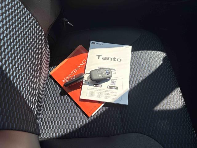 タントカスタムＸ　両側電動スライドドアデモカーＵＰ　両側電動スライドドア　ＬＥＤヘッドランプ　ヒートシーター　走行距離７３０キロ　１年距離無制限まごころ保証　両側電動スライドドア（東京都）の中古車