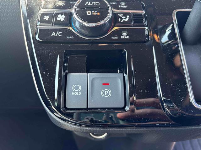 タントカスタムＸ　両側電動スライドドアデモカーＵＰ　両側電動スライドドア　ＬＥＤヘッドランプ　ヒートシーター　走行距離７３０キロ　１年距離無制限まごころ保証　両側電動スライドドア（東京都）の中古車