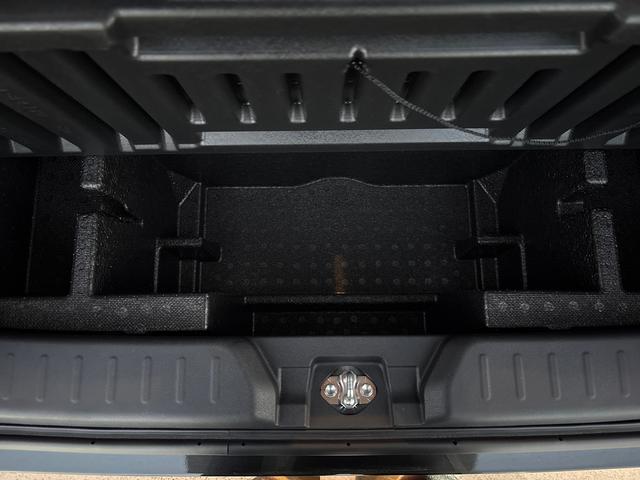 ムーヴキャンバスセオリーＧターボ　９インチディスプレイオーディオ付両側電動スライドドア　９インチディスプレイオーディオパノラマモニター付き　ＬＥＤヘッドランプ　デモカーＵＰ　走行距離７９０キロ　１年保証・距離無制限（東京都）の中古車