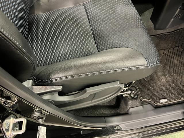 タントカスタムＲＳ　走行１２２０キロ／ディスプレイオーディオ一年保証・走行距離無制限　走行１２２０キロ　サイドエアバック　クリアランスソナー　オートマチックハイビーム　オートライト　ＬＥＤヘッドライト　ベンチシート　シートヒーター　両側電動スライドドア（東京都）の中古車