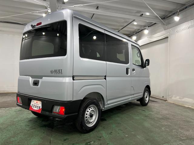 ハイゼットカーゴＤＸ　走行８キロ／登録済未使用車一年保証・走行距離無制限　助手席エアバック　オートライト　オートマチックハイビーム　クリアランスソナー　アイドリングストップ（東京都）の中古車