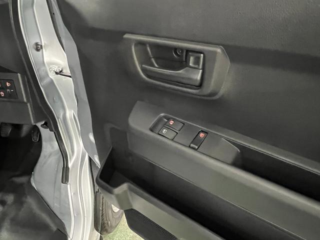 ハイゼットカーゴＤＸ　走行８キロ／登録済未使用車一年保証・走行距離無制限　助手席エアバック　オートライト　オートマチックハイビーム　クリアランスソナー　アイドリングストップ（東京都）の中古車