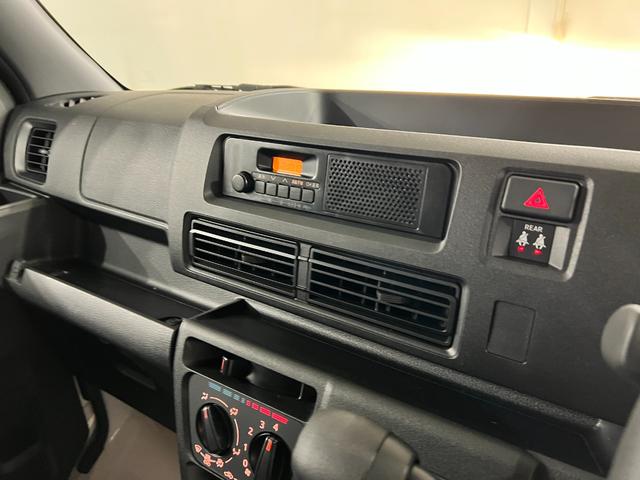 ハイゼットカーゴＤＸ　登録済未使用車／走行６キロ保証１年間・距離無制限付き　オートマチックハイビーム　クリアランスソナー　オートライト　アイドリングストップ（東京都）の中古車