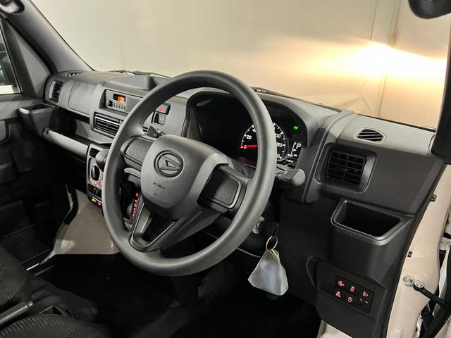 ハイゼットカーゴＤＸ　登録済未使用車／走行６キロ保証１年間・距離無制限付き　オートマチックハイビーム　クリアランスソナー　オートライト　アイドリングストップ（東京都）の中古車