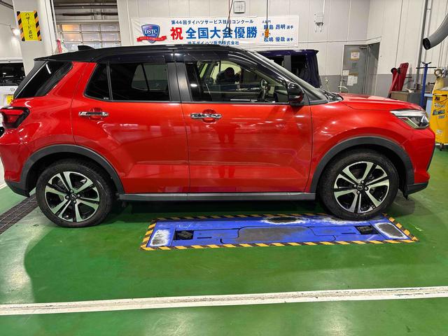 ロッキーＧ　フルセグナビ／ＬＥＤヘッドランプ１年保証距離無制限　フルセグナビ　サイドエアバッグ　ＬＥＤヘッドランプ　アイドリングストップ　オート格納式ドアミラー　電動パーキングブレーキ　プッシュボタンスタート（埼玉県）の中古車