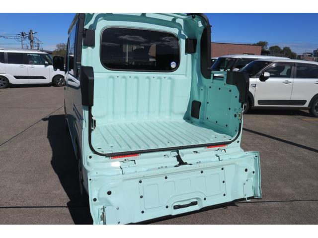 ハイゼットカーゴデッキバンＧ　当社使用試乗車ＵＰ車１年保証・距離無制限・ディスプレイオーディオ・バックモニター・クリアランスソナー付（埼玉県）の中古車