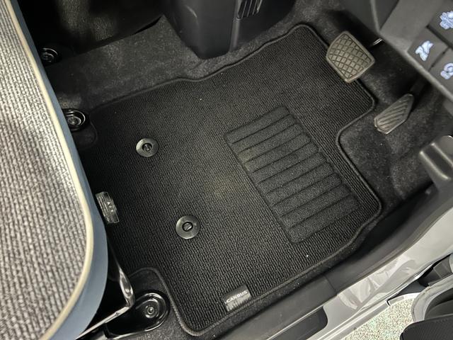 ムーヴキャンバスストライプスG 走行97キロ/純正9型DA/置ラク充電1年保証距離無制限 走行97キロ 純正ディスプレイオーディオ バックカメラ ブルートゥース 純正マット サイドエアバッグ LEDヘッドランプ アイドリングストップ シートヒーター 両側電動スライドドア(埼玉県)の中古車