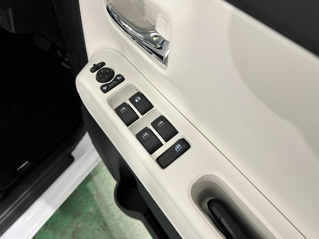 ムーヴキャンバスストライプスG 走行97キロ/純正9型DA/置ラク充電1年保証距離無制限 走行97キロ 純正ディスプレイオーディオ バックカメラ ブルートゥース 純正マット サイドエアバッグ LEDヘッドランプ アイドリングストップ シートヒーター 両側電動スライドドア(埼玉県)の中古車