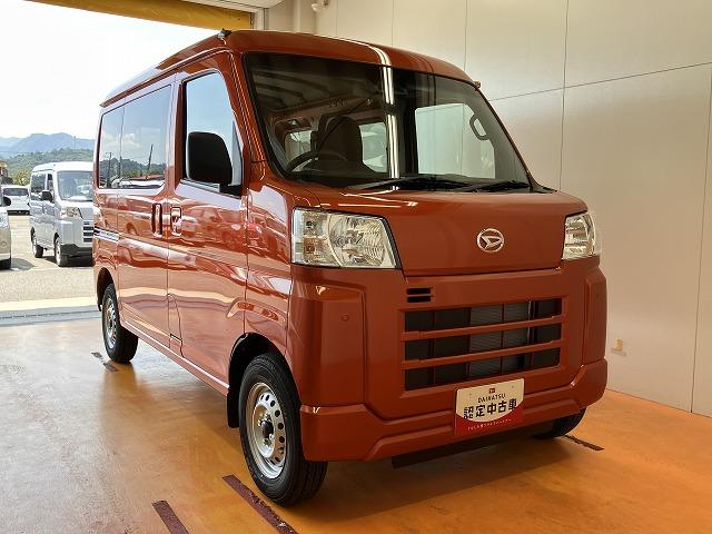 ハイゼットカーゴＤＸサポカーＳワイド適合　ラジオ　エアコン　アクセサリーソケット　コーナーセンサー　アイドリングストップ　光軸調整ダイヤル　横滑り防止機能　誤発進抑制機能　パワーウインドウ　キーレス（神奈川県）の中古車