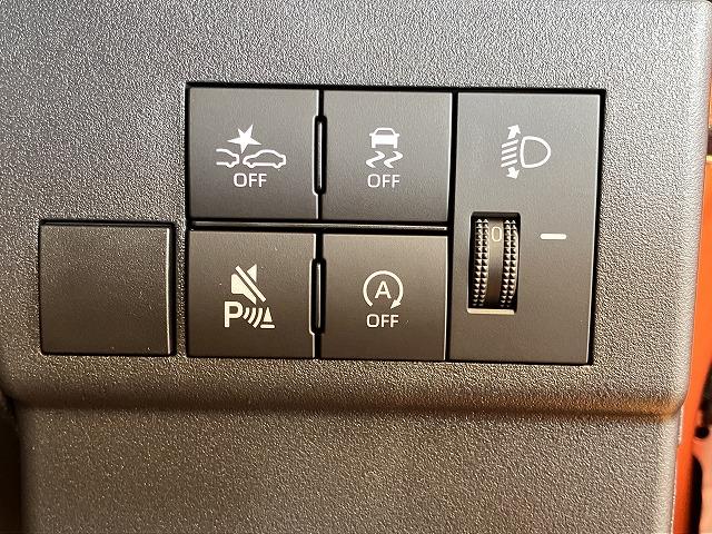 ハイゼットカーゴＤＸサポカーＳワイド適合　ラジオ　エアコン　アクセサリーソケット　コーナーセンサー　アイドリングストップ　光軸調整ダイヤル　横滑り防止機能　誤発進抑制機能　パワーウインドウ　キーレス（神奈川県）の中古車