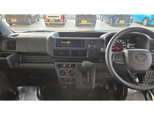 ハイゼットカーゴDXサポカーSワイド適合 ラジオ エアコン アクセサリーソケット コーナーセンサー アイドリングストップ 光軸調整ダイヤル 横滑り防止機能 誤発進抑制機能 パワーウインドウ キーレス(神奈川県)の中古車