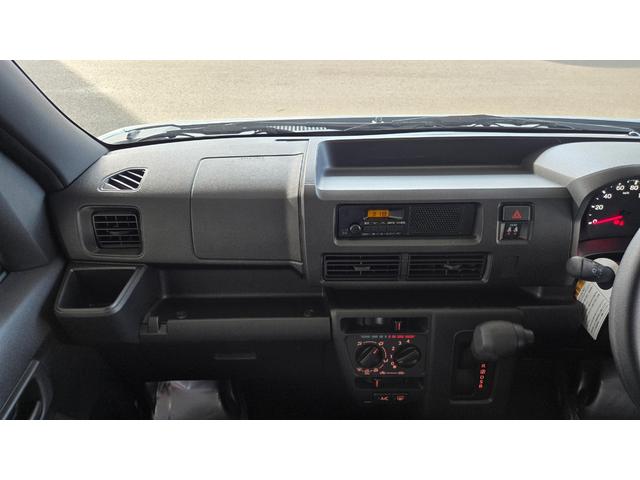 ハイゼットカーゴDXサポカーSワイド適合 ラジオ エアコン アクセサリーソケット コーナーセンサー アイドリングストップ 光軸調整ダイヤル 横滑り防止機能 誤発進抑制機能 パワーウインドウ キーレス(神奈川県)の中古車