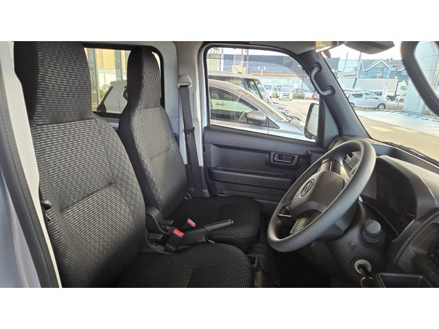 ハイゼットカーゴDXサポカーSワイド適合 ラジオ エアコン アクセサリーソケット コーナーセンサー アイドリングストップ 光軸調整ダイヤル 横滑り防止機能 誤発進抑制機能 パワーウインドウ キーレス(神奈川県)の中古車