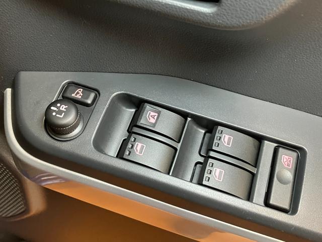 ウェイクＧスマアシ　ラゲッジアンダートランク　両側オートスライドドア　Ｂカメラ　ステアリングスイッチ　オートエアコン　Ｐスタート　エコアイドル　ＥＴＣ　横滑り防止機能　誤発進抑制機能　キーフリー（神奈川県）の中古車