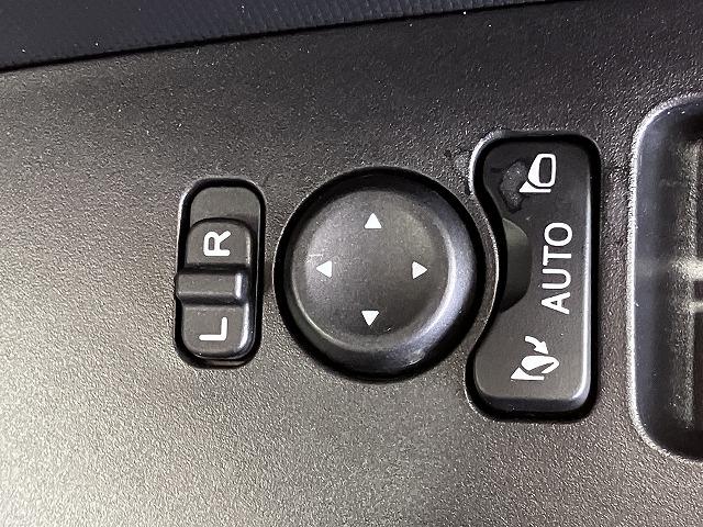 ロッキープレミアムＧサポカーＳワイド適合　電動パーキングブレーキ　ＵＳＢ接続端子　ステアリングスイッチ　全車速追従機能付ＡＣＣ　シートヒーター　コーナーセンサー　キーフリー（神奈川県）の中古車