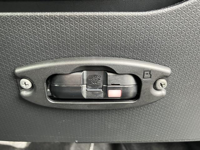 タントカスタムＲＳ　　ナビゲーション　バックカメラ　ＥＴＣ車載器保証１年間距離無制限付き　両側電動スライドドア　ＬＥＤヘッドランプ　ＬＥＤフォグランプ　オートライト　ミラクルオープンドア　運転席シートヒーター　運転席シートリフター　オートエアコン（東京都）の中古車