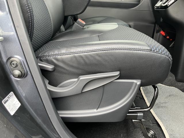 タントカスタムＲＳ　　ナビゲーション　バックカメラ　ＥＴＣ車載器保証１年間距離無制限付き　両側電動スライドドア　ＬＥＤヘッドランプ　ＬＥＤフォグランプ　オートライト　ミラクルオープンドア　運転席シートヒーター　運転席シートリフター　オートエアコン（東京都）の中古車