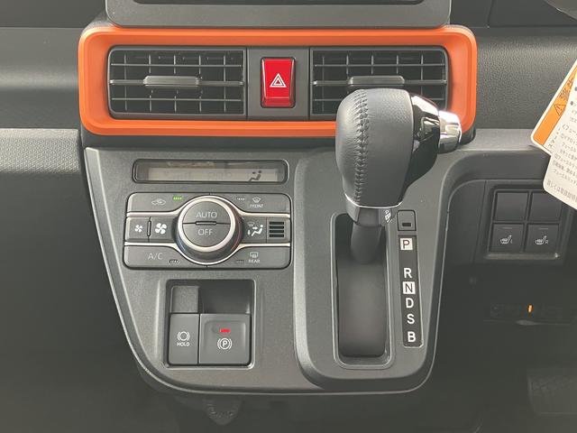 タントファンクロスターボ ナビ・ドラレコ・ETC・バックカメラ付保証 新車保証・まごころ保証 1年間・走行距離無制限付き 純正7インチナビ ETC バックカメラ ドライブレコーダー キーフリーシステム 両側電動スライドドア LEDヘッドランプ オートライト(東京都)の中古車