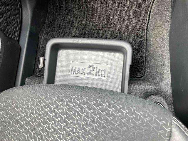 ロッキープレミアムG HEV 9インチディスプレイオーディオ装備保証 新車保証・まごころ保証 1年間・走行距離無制限付き・9インチディスプレイオーディオ装備LEDフォグ装備・シートヒーター装備(東京都)の中古車
