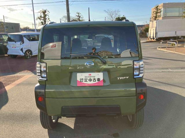 タフトＧガラスルーフ　ルーフレール　１５インチアルミ　ＬＥＤヘッドライト＆フォグランプ　バックカメラ　プッシュボタンスターター　シートヒーター　電動駐車ブレーキ　コーナーセンサー　衝突被害軽減ブレーキ（千葉県）の中古車