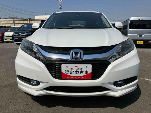 ヴェゼルハイブリッドＺナビ／ＢＴ／ＣＤ／バックカメラ／ステアリングスイッチ　ＥＴＣ　１７インチアルミ　ＬＥＤヘッドライト　ハロゲンフォグランプ　ルーフレール　シートヒーター　クルコン　衝突被害軽減ブレーキ（千葉県）の中古車