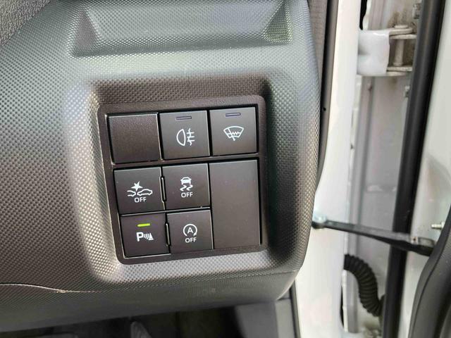 ロッキープレミアム　４ＷＤ４ＷＤ　ナビ／ＢＴ／ＴＶ／ＤＩＳＣ／全周囲カメラ／ステアリングスイッチ　前後ドラレコ　ＥＴＣ　１７インチアルミ　ＬＥＤヘッドライト＆フォグランプ　シートヒーター　クルコン　ＢＳＭ　衝突被害軽減ブレーキ（千葉県）の中古車
