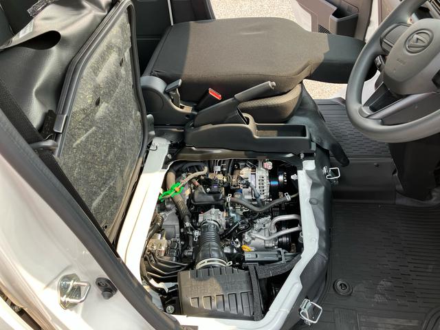 ハイゼットカーゴスペシャル衝突被害軽減ブレーキ　コーナーセンサー　オートライト　フロントパワーウィンドウ　オーバーヘッドシェルフ　スピーカー一体型ＡＭ・ＦＭラジオ　アイドリングストップ（千葉県）の中古車
