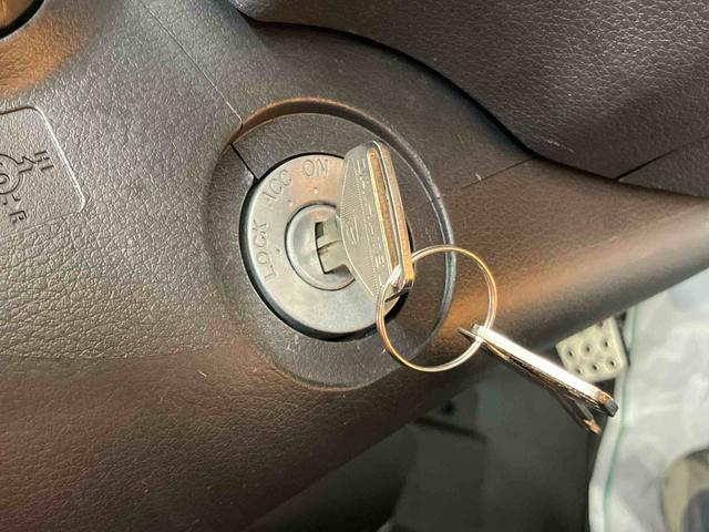 ハイゼットトラックスタンダード　農用スペシャルＣＤラジオチューナー（ＡＵＸ接続）／ＥＴＣ／荷台作業灯／スーパーデフロック／４枚リヤリーフスプリング／ゲートプロテクター／ガードフレームプロテクター／荷台マット／円高フロアマット（千葉県）の中古車