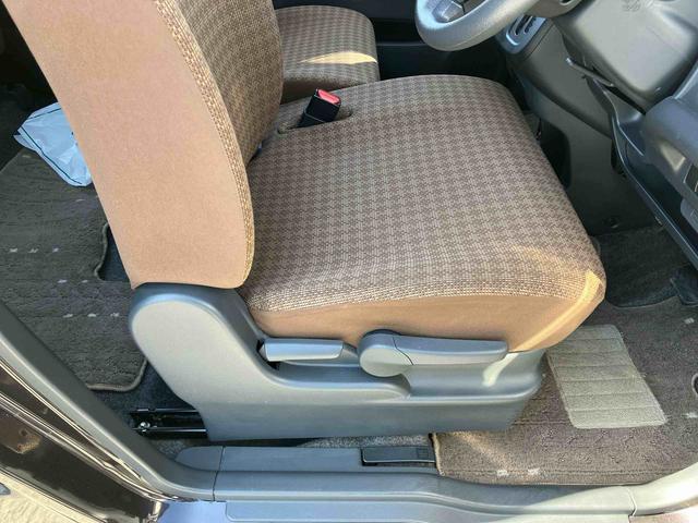 モコＸ　ＦＯＵＲ４ＷＤ　バックモニター付きＣＤチューナー　ＥＴＣ　運転席シートヒーター　プッシュボタンスターター　イモビライザー　照明付きバニディミラー　電動格納ドアミラー　プライバシーガラス（千葉県）の中古車