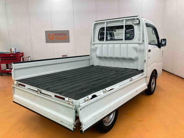 ハイゼットトラックスタンダード　農用スペシャルパートタイム４ＷＤ　スーパーデフロック　リヤ４枚リーフスプリング　大型荷台作業灯　ゲートプロテクター　ガードフレームプロテクター　荷台ゴムマット　　　助手席シートバックポケット（千葉県）の中古車