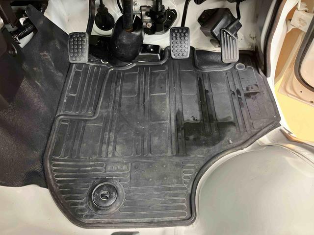 ハイゼットトラックスタンダード　農用スペシャルパートタイム４ＷＤ　スーパーデフロック　リヤ４枚リーフスプリング　大型荷台作業灯　ゲートプロテクター　ガードフレームプロテクター　荷台ゴムマット　　　助手席シートバックポケット（千葉県）の中古車