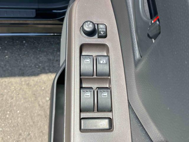 ルーミーＧ−Ｔバックカメラ連動ワンセグナビゲーション／ブルートゥース対応／ＡＵＸ接続／ビルトインＥＴＣ／オートライト／オートハイビーム／ＬＥＤヘッドライト／チルトステアリング／運転席シートアジャスター（千葉県）の中古車
