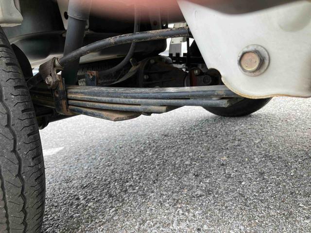 ハイゼットトラック農用スペシャル５速マニュアル　４ＷＤ　副変速機　荷台ライト　リヤ４枚リーフスプリング　スピーカー一体型ＡＭ／ＦＭラジオ　エアコン　パワステ（千葉県）の中古車