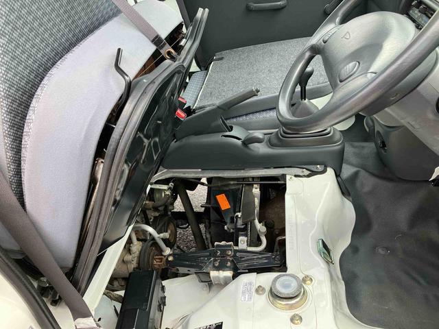 ハイゼットトラック農用スペシャル５速マニュアル　４ＷＤ　副変速機　荷台ライト　リヤ４枚リーフスプリング　スピーカー一体型ＡＭ／ＦＭラジオ　エアコン　パワステ（千葉県）の中古車