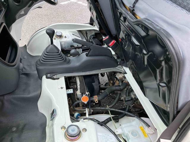 ハイゼットトラック農用スペシャル５速マニュアル　４ＷＤ　副変速機　荷台ライト　リヤ４枚リーフスプリング　スピーカー一体型ＡＭ／ＦＭラジオ　エアコン　パワステ（千葉県）の中古車