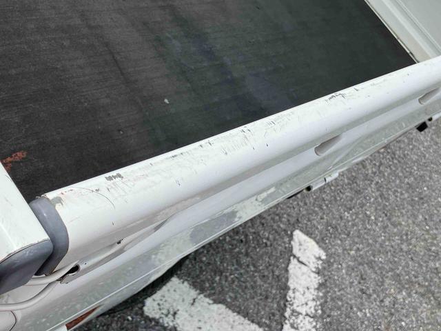 ハイゼットトラック農用スペシャル５速マニュアル　４ＷＤ　副変速機　荷台ライト　リヤ４枚リーフスプリング　スピーカー一体型ＡＭ／ＦＭラジオ　エアコン　パワステ（千葉県）の中古車