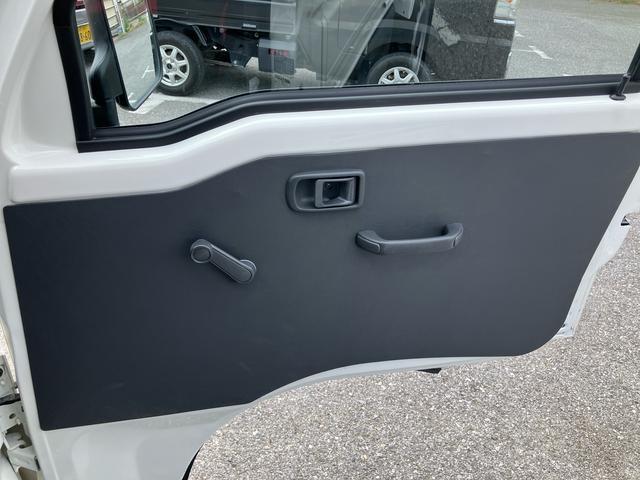 ハイゼットトラック農用スペシャル５速マニュアル　４ＷＤ　副変速機　荷台ライト　リヤ４枚リーフスプリング　スピーカー一体型ＡＭ／ＦＭラジオ　エアコン　パワステ（千葉県）の中古車