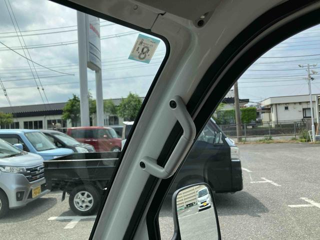 ハイゼットトラック農用スペシャル５速マニュアル　４ＷＤ　副変速機　荷台ライト　リヤ４枚リーフスプリング　スピーカー一体型ＡＭ／ＦＭラジオ　エアコン　パワステ（千葉県）の中古車