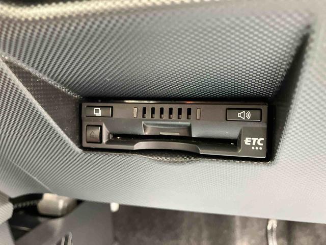 ロッキーＧ９型ナビ／ＢＴ／ＴＶ／ＤＩＳＣ／全周囲カメラ／ステアリングスイッチ　前後ドラレコ　ＥＴＣ　ＬＥＤヘッド＆フォグランプ　リヤフォグランプ　１７インチアルミ　シートヒーター　クルコン　衝突被害軽減ブレーキ（千葉県）の中古車
