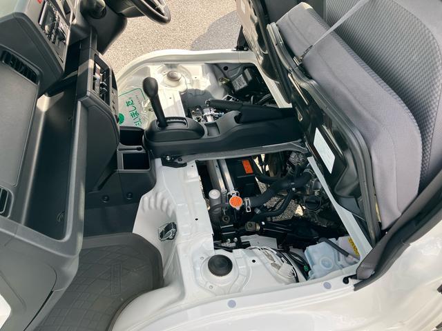 ハイゼットトラックエクストラＳＡIIIｔ　４ＷＤ４ＷＤ　４速ＡＴ　ＣＤチューナー　ＬＥＤヘッド＆フォグランプ　リヤ４枚リーフスプリング　荷台灯　　テールゲートチェーン　フロントメッキガーニッシュ　パワーウインドウ　キーレス　衝突被害軽減ブレーキ（千葉県）の中古車