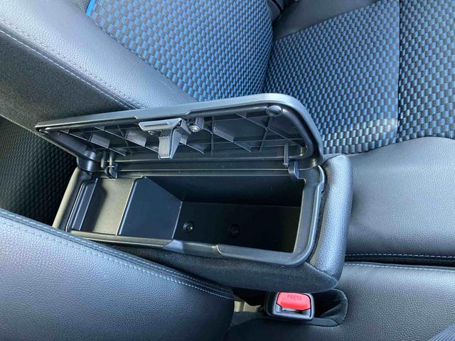 タントカスタムＲＳオートライト　オートハイビーム　ＬＥＤヘッドライト　プッシュエンジンスタート　キーフリーシステム　セキュリティアラーム　前席シートヒーター　前後コーナーセンサー　両側電動スライドドア（千葉県）の中古車