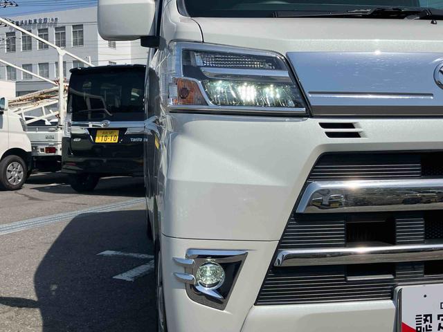ハイゼットカーゴクルーズターボＳＡIII　４ＷＤ４ＷＤ　ナビ／ＢＴ／ＤＴＶ／ＤＩＳＣ／バックカメラ　前後ドラレコ　ＥＴＣ　フロントメッキガーニッシュ　リヤスポイラー　ＬＥＤヘッド＆フォグランプ　電格ドアミラー　ＬＥＤ荷室灯　衝突被害軽減ブレーキ（千葉県）の中古車