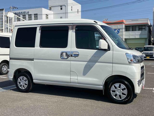 ハイゼットカーゴクルーズターボＳＡIII　４ＷＤ４ＷＤ　ナビ／ＢＴ／ＤＴＶ／ＤＩＳＣ／バックカメラ　前後ドラレコ　ＥＴＣ　フロントメッキガーニッシュ　リヤスポイラー　ＬＥＤヘッド＆フォグランプ　電格ドアミラー　ＬＥＤ荷室灯　衝突被害軽減ブレーキ（千葉県）の中古車