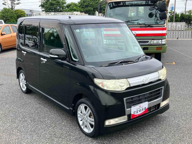 タントカスタムＲＳＡｓ−Ｉｓ車　ターボ車　４ＷＤ　ディスチャージドヘッドランプ　フォグランプ　トップシェードガラス　革巻きステアリング　イルミネーション付オーバーヘッドコンソール　セキュリティーアラーム（千葉県）の中古車