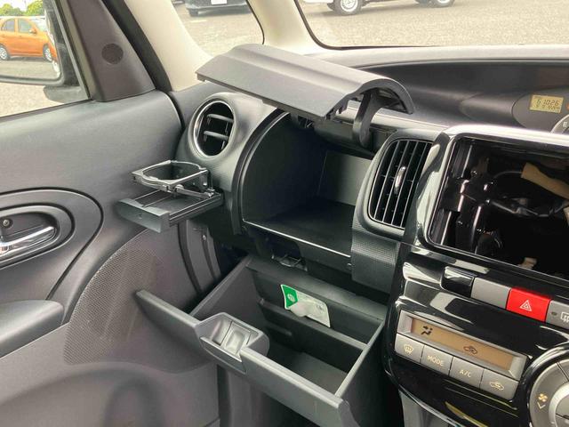 タントカスタムＲＳＡｓ−Ｉｓ車　ターボ車　４ＷＤ　ディスチャージドヘッドランプ　フォグランプ　トップシェードガラス　革巻きステアリング　イルミネーション付オーバーヘッドコンソール　セキュリティーアラーム（千葉県）の中古車