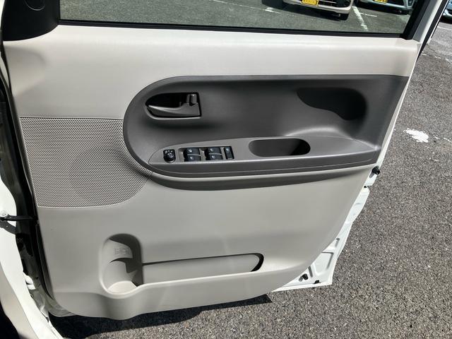 タントＸ　ＳＡIIIナビ／ＢＴ／ＤＴＶ／ＣＤ／ＤＶＤ／バックカメラ／ステアリングスイッチ　左側パワスラ　運転席シートヒーター　プッシュボタンスターター　電動格納ドアミラー　オートＡＣ　横滑り防止装置　衝突被害軽減ブレーキ（千葉県）の中古車